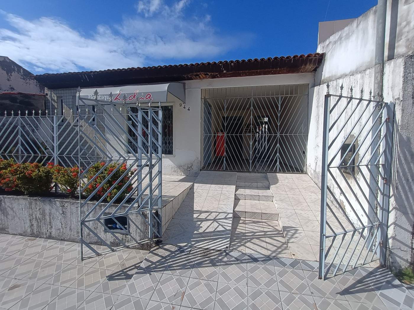 Casa, 4 quartos, 207 m² - Foto 2